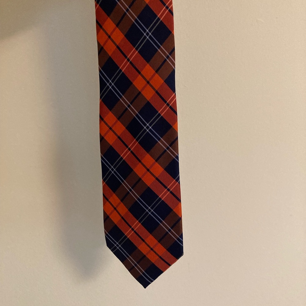 Silk tie